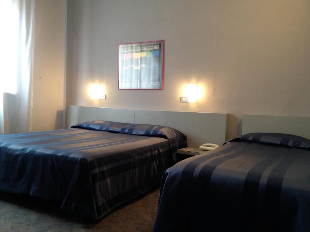 Hotel Milano Pistoia Rum bild
