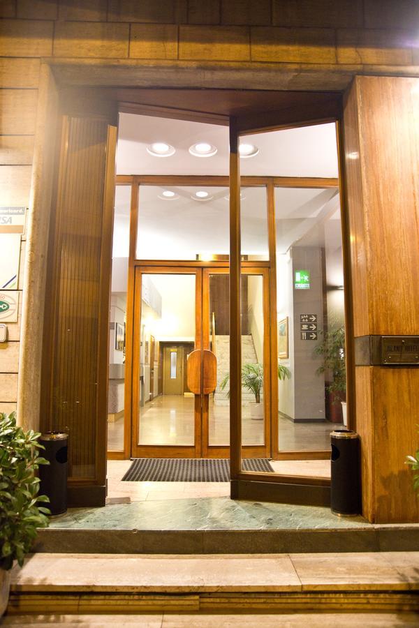 Hotel Milano Pistoia Exteriör bild